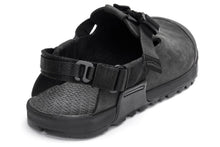 Bedrock Mountain Clog Obsidian straps 