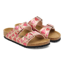 Kid's pink sandals with heart pattern