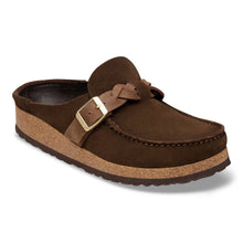 Brown leather clog with a gold buckle 