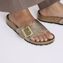 Birkenstock Catalina Luxe Buckle Sandal - Graceful Taupe