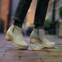 Dansko Lizanne Boot - Taupe