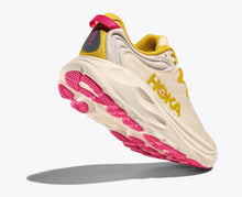 hoka women's stiff soled sneaker 