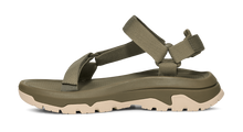 sturdy hiking and water sandal 