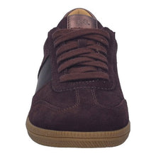 lace up brown sneaker 