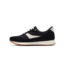 Kizik Siena Sneaker - Black