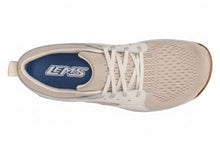 Beige sneaker with white laces