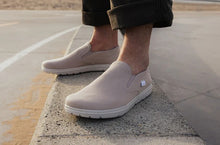 Lems Malibu Taupe Canvas minimal Slip On sneaker