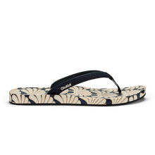 Flip-flop with pa'i pattern and blue strap 