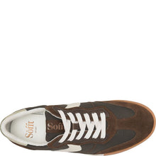 Comfortable fashion sneaker 
