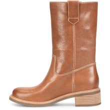 Brown leather boot