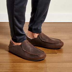 OluKai Moloa Slipper - Dark Wood / Dark Wood